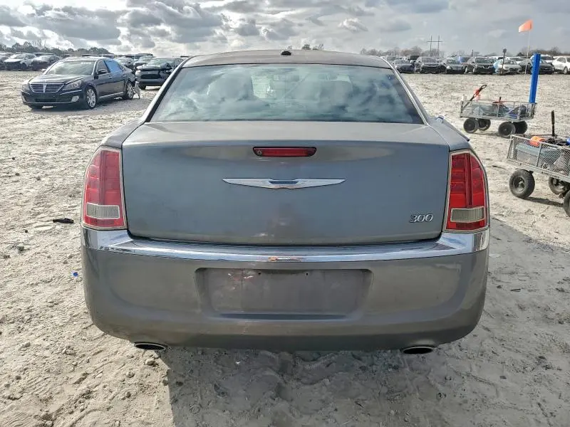 2011 CHRYSLER 300 LIMITED  