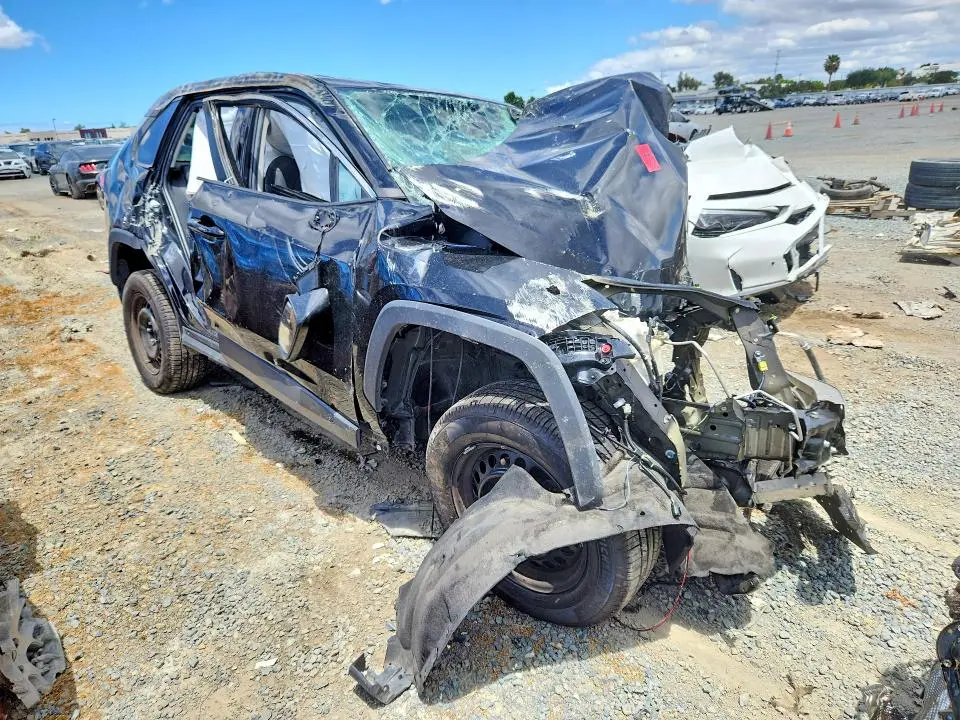 2023 TOYOTA RAV4 LE  