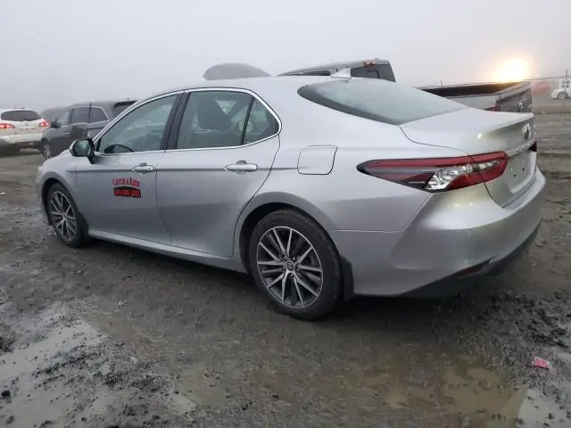 2023 TOYOTA CAMRY XLE  