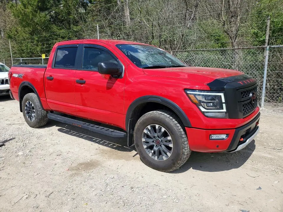 2023 NISSAN TITAN PRO-4X  