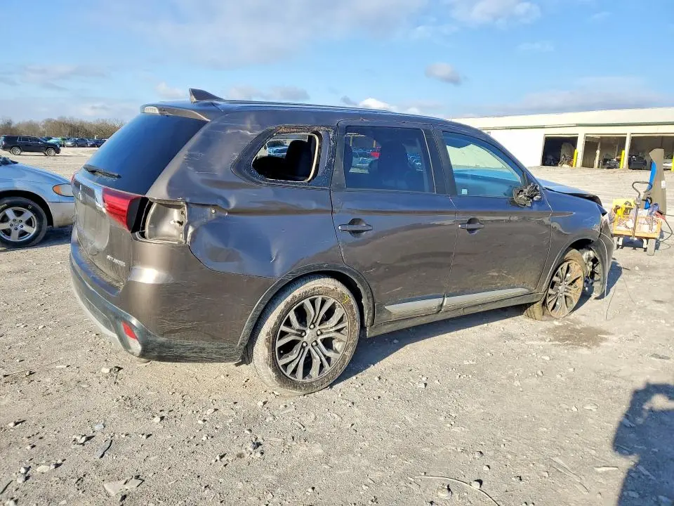 2018 MITSUBISHI OUTLANDER ES  