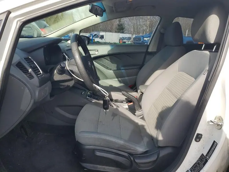 2018 KIA FORTE LX  