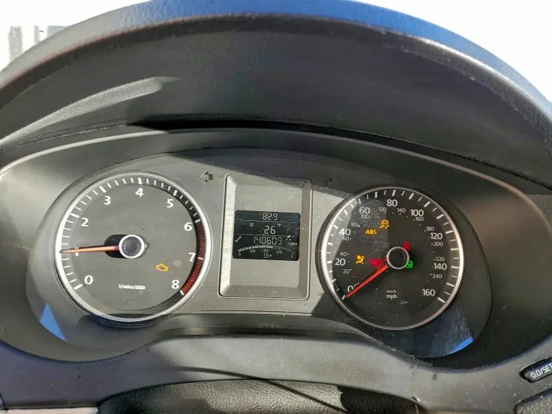 2012 VOLKSWAGEN JETTA SE  