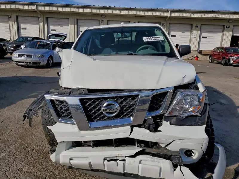 2015 NISSAN FRONTIER SV  