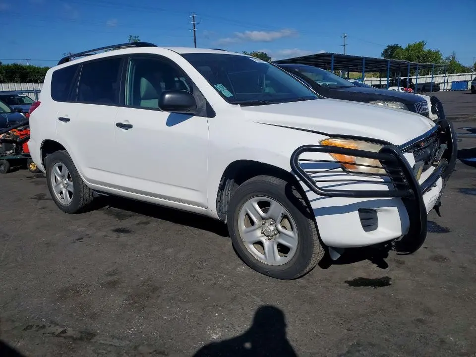 2011 TOYOTA RAV4 BASE  