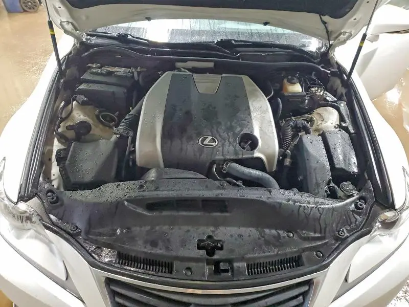 2016 LEXUS IS 300 BASE  