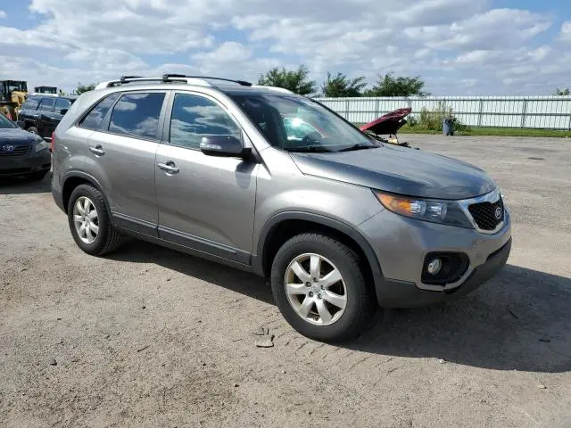 2013 KIA SORENTO LX  