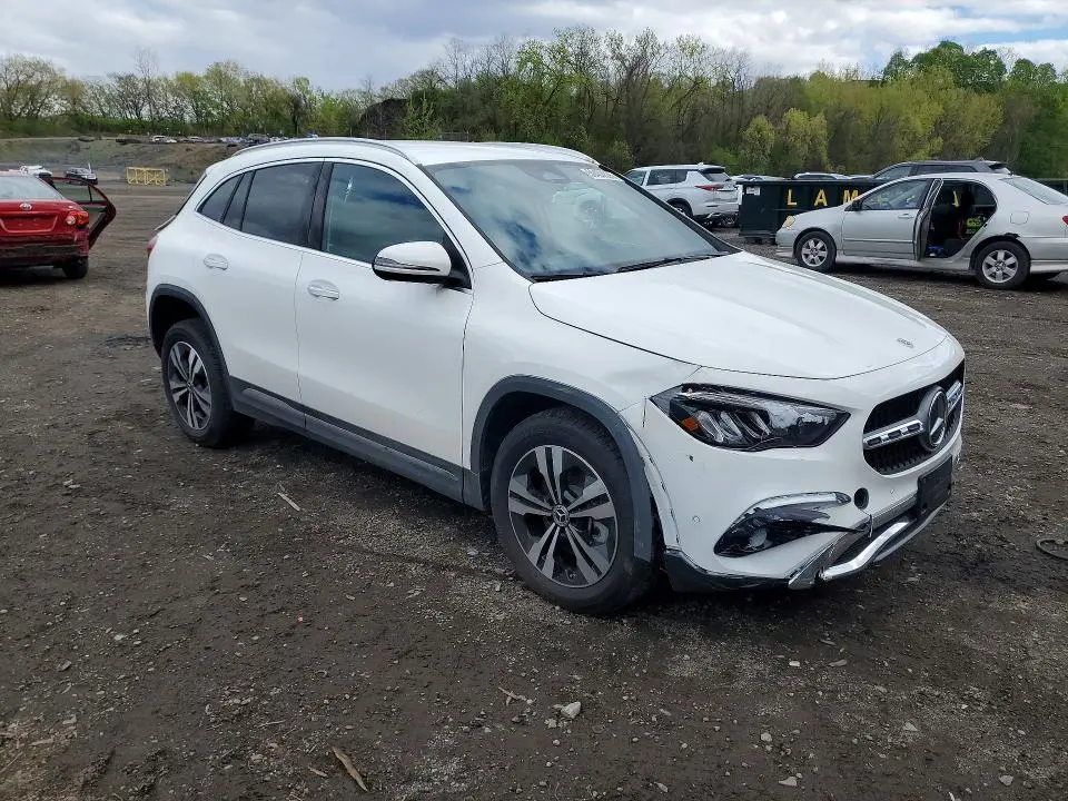 2026 MERCEDES-BENZ GLA 250 4MATIC  