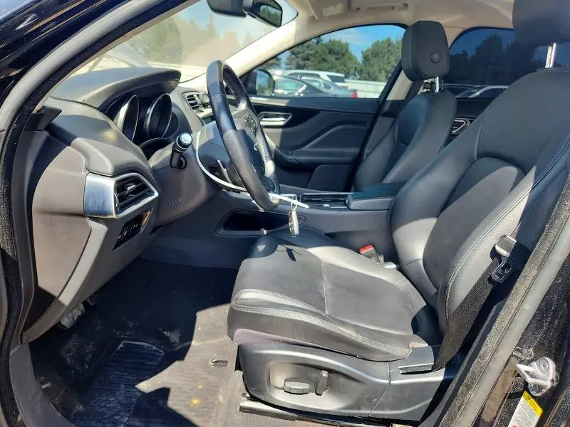 2018 JAGUAR F-PACE PREMIUM  