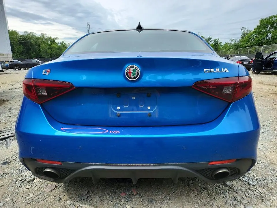 2018 ALFA ROMEO GIULIA Q4  