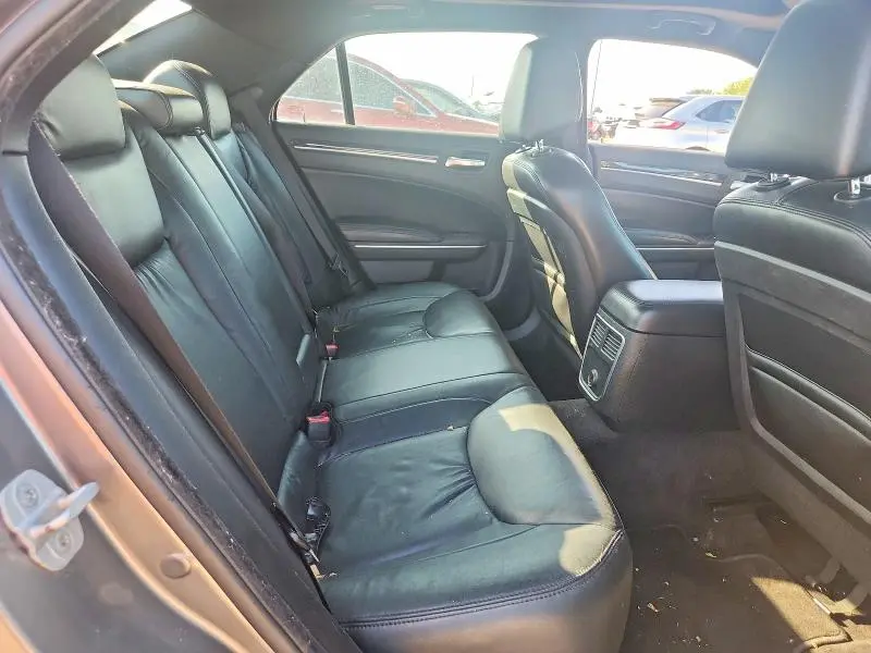 2011 CHRYSLER 300 LIMITED  