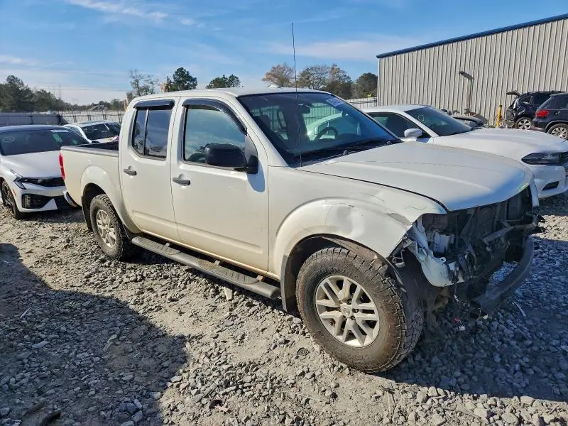 2017 NISSAN FRONTIER S  