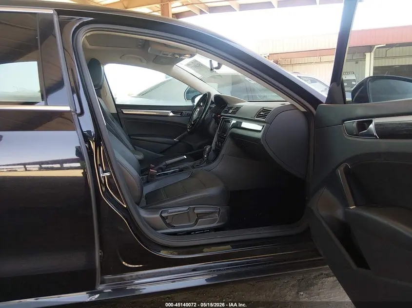 2018 VOLKSWAGEN PASSAT 2.0T SE