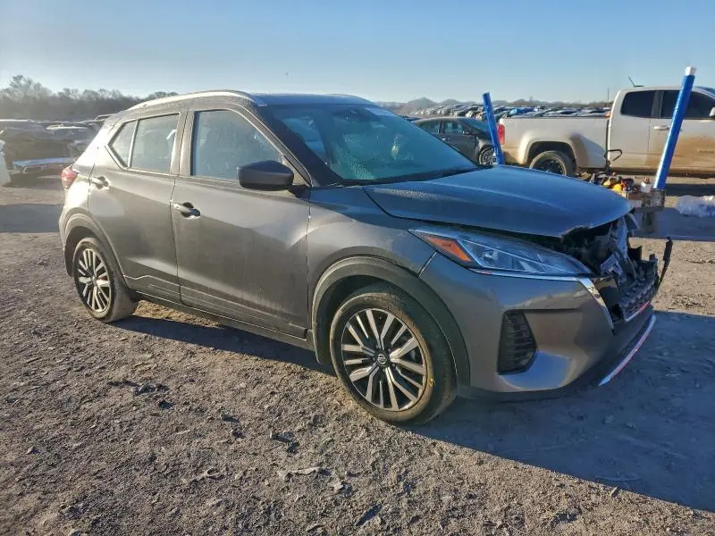 2021 NISSAN KICKS SV  