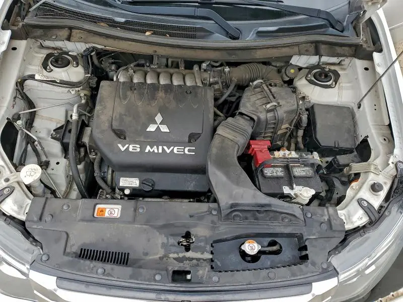 2015 MITSUBISHI OUTLANDER GT  