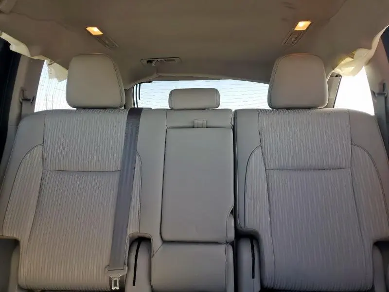 2018 TOYOTA HIGHLANDER LE  
