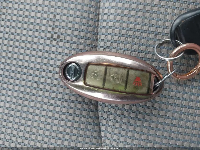 2013 NISSAN ROGUE SV