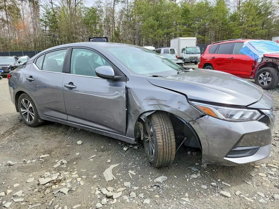 2022 NISSAN SENTRA SV  
