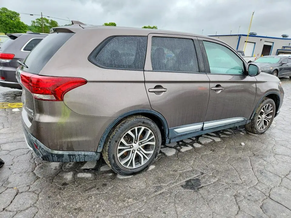 2018 MITSUBISHI OUTLANDER SE  