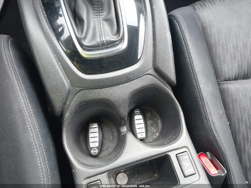 2018 NISSAN ROGUE SV