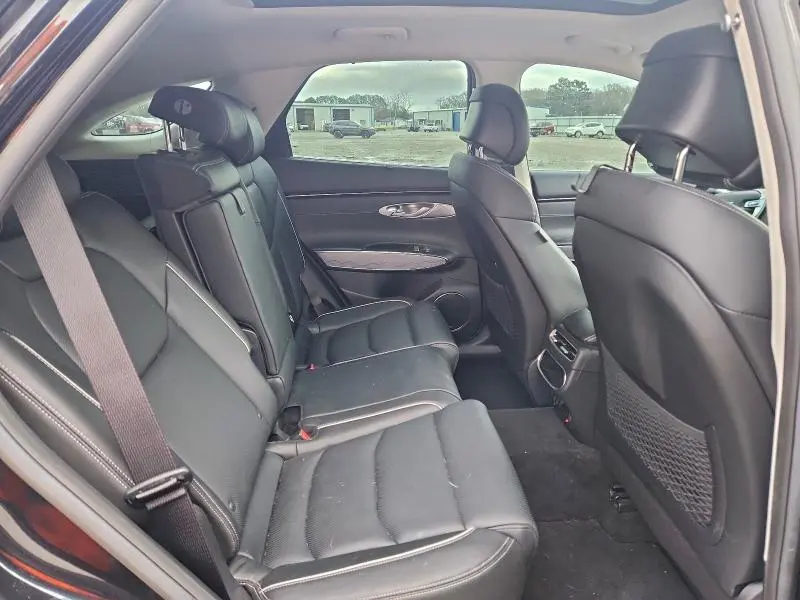 2022 GENESIS GV70 BASE  