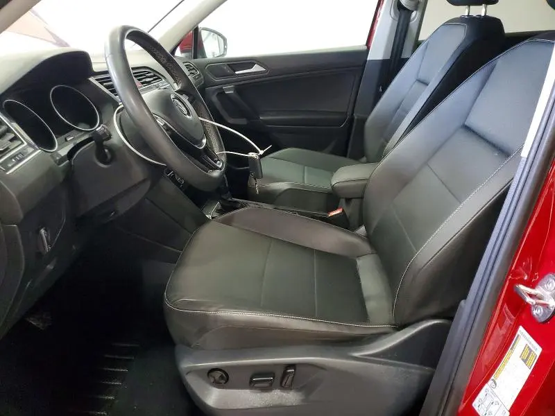 2021 VOLKSWAGEN TIGUAN SE  