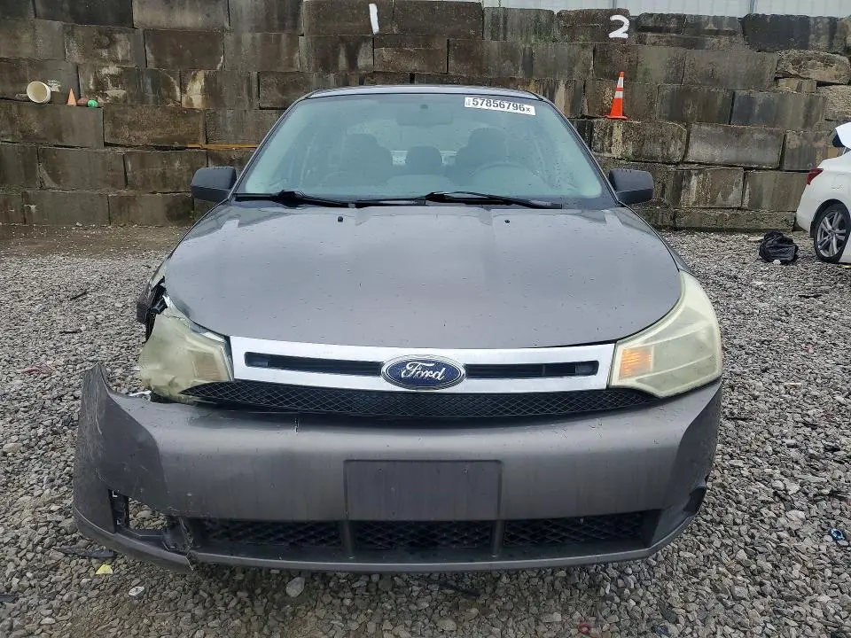 2010 FORD FOCUS SE  