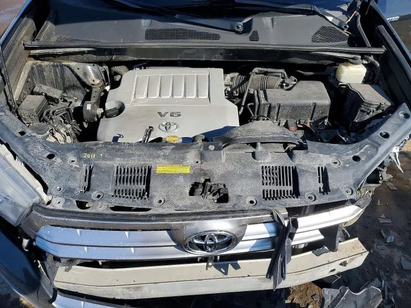 2011 TOYOTA HIGHLANDER LIMITED  