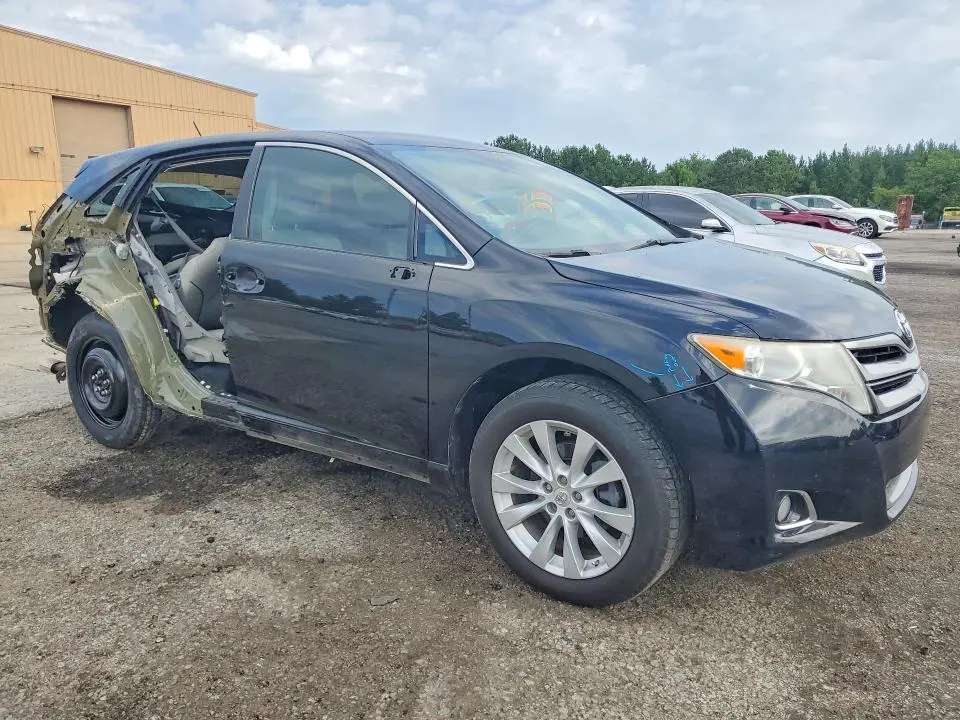 2013 TOYOTA VENZA LE  
