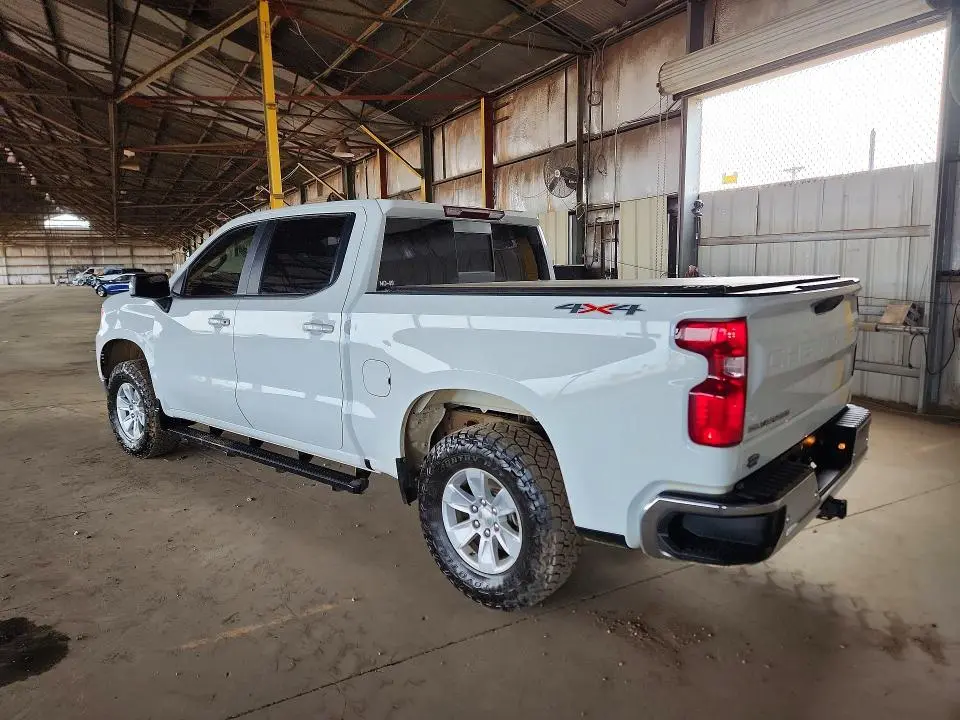 2023 CHEVROLET SILVERADO K1500 LT  