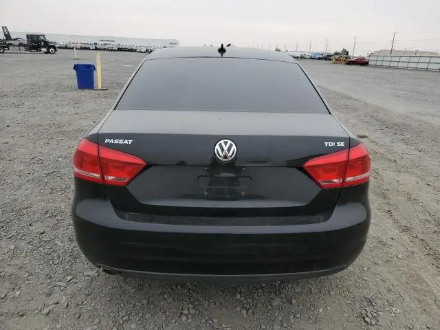 2013 VOLKSWAGEN PASSAT SE