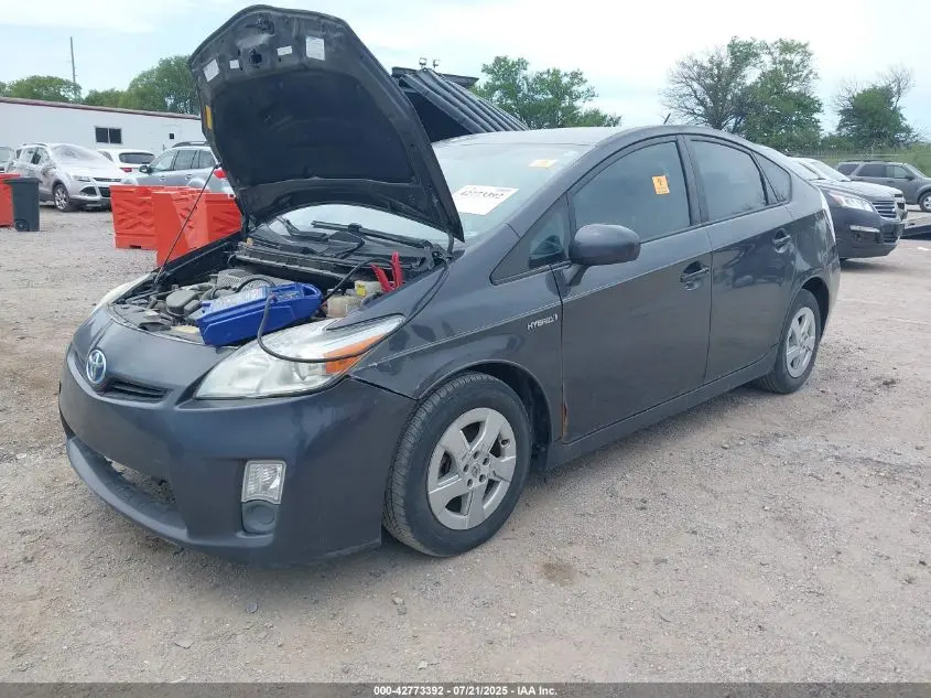 2010 TOYOTA PRIUS III