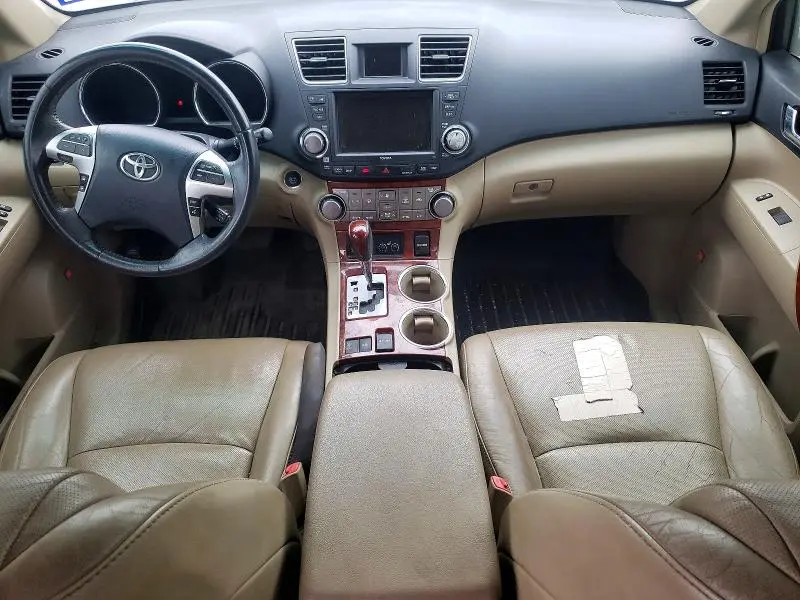 2011 TOYOTA HIGHLANDER LIMITED  