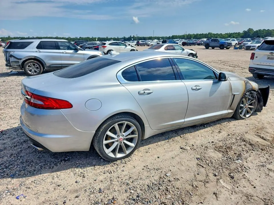 2015 JAGUAR XF 3.0 SPORT  