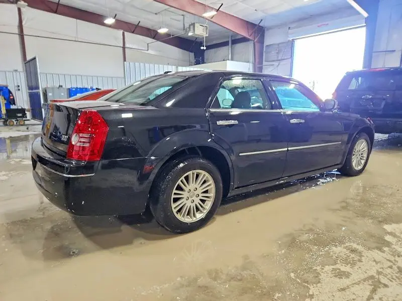 2010 CHRYSLER 300 TOURING  