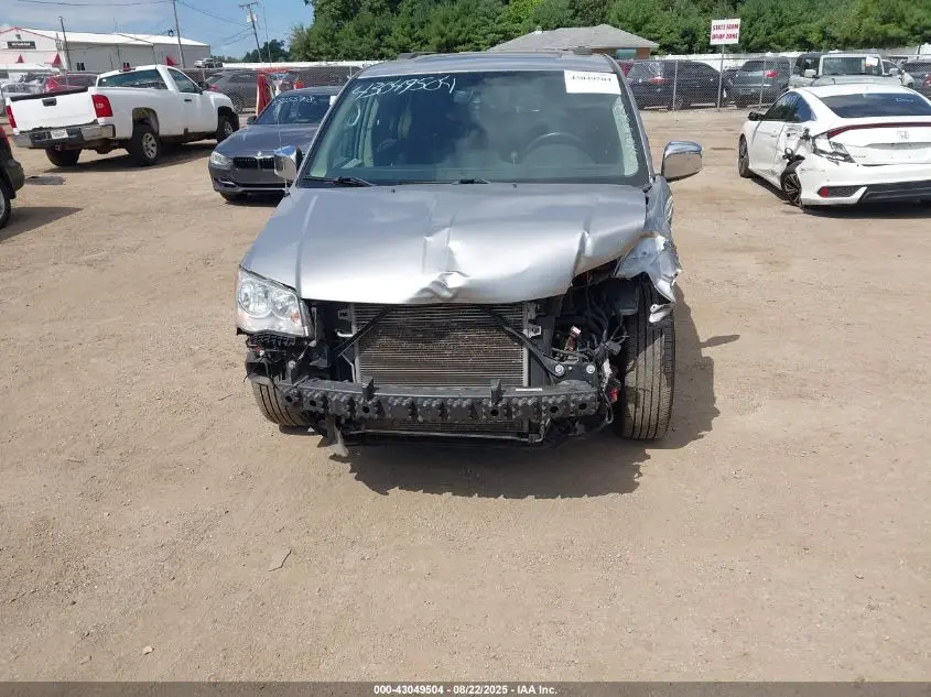 2016 CHRYSLER TOWN & COUNTRY LIMITED