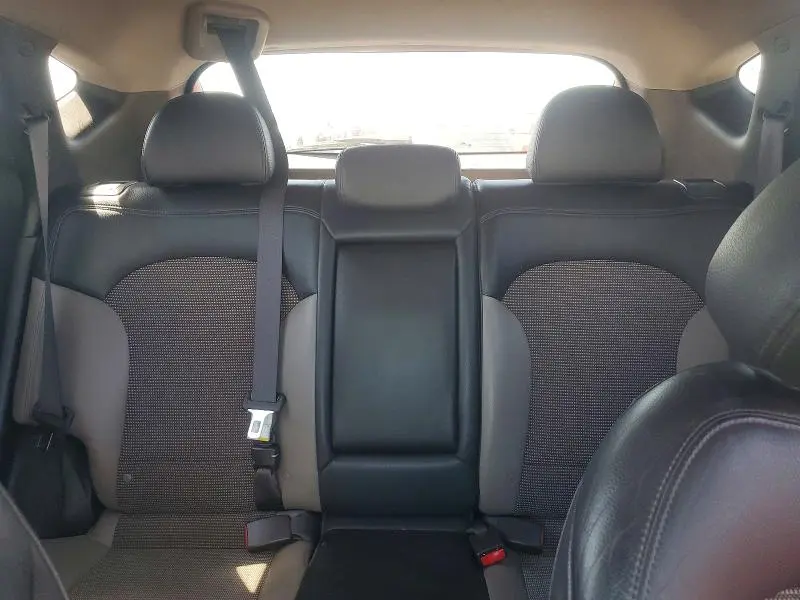 2011 HYUNDAI TUCSON GLS  