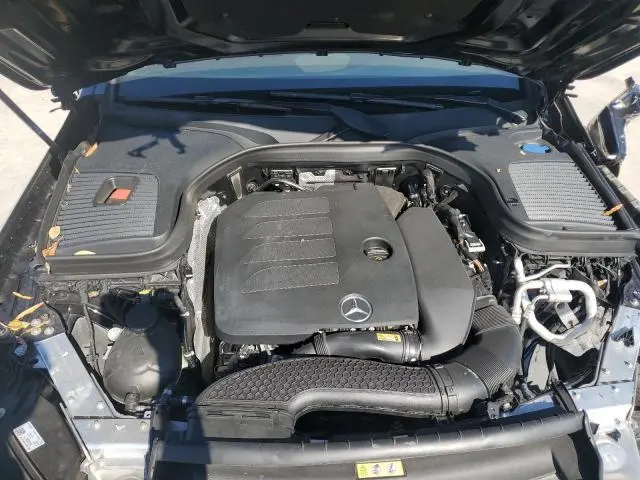 2021 MERCEDES-BENZ GLC 300  