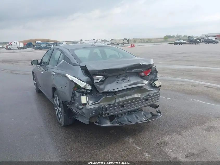 2021 NISSAN ALTIMA SV FWD