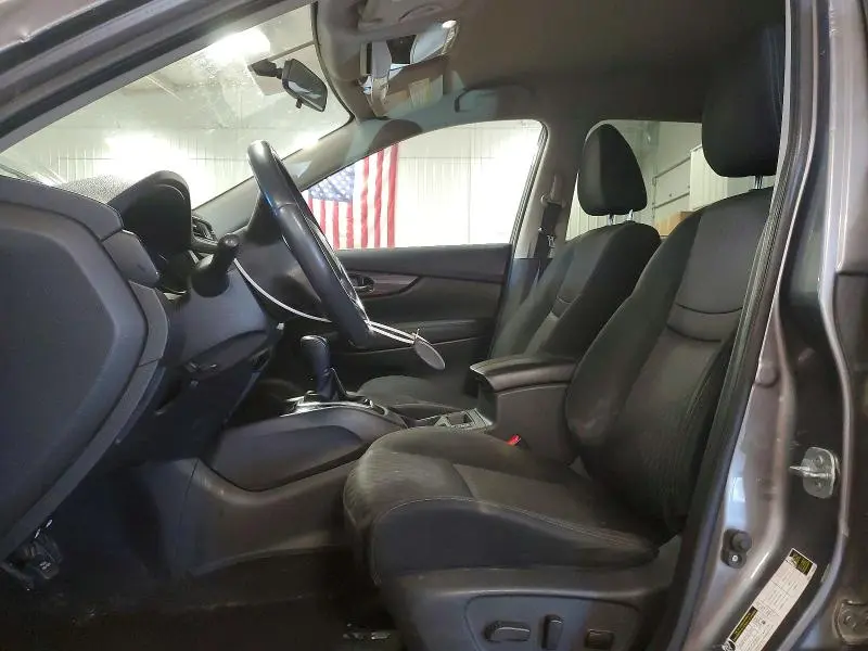 2017 NISSAN ROGUE SV  