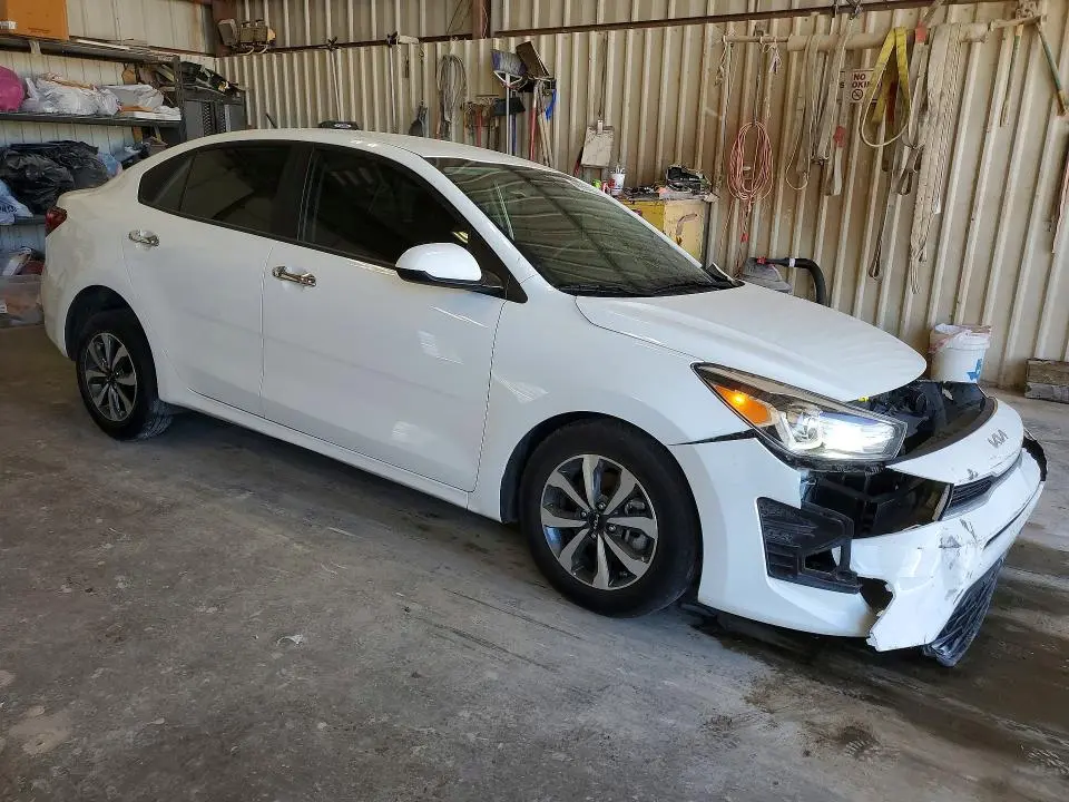 2023 KIA RIO S  
