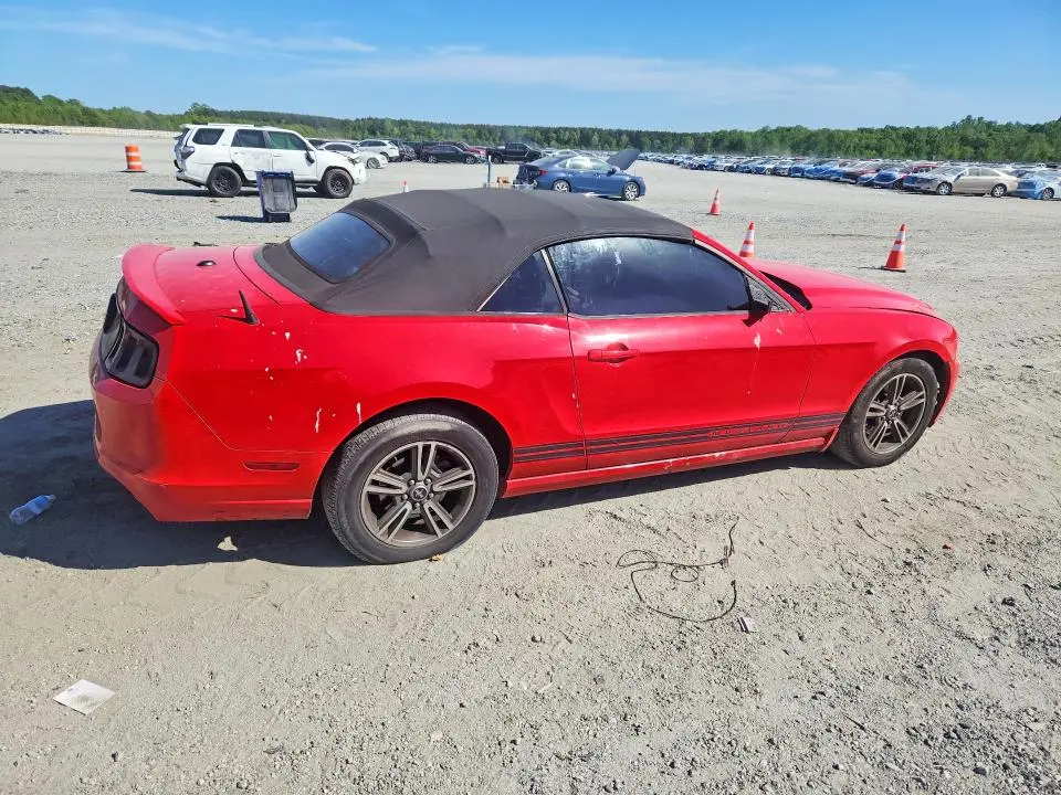 2013 FORD MUSTANG   