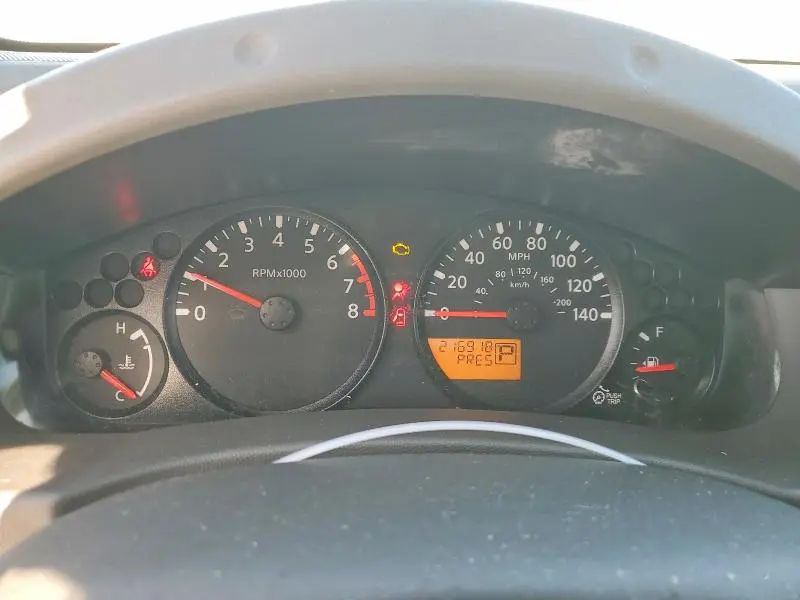 2013 NISSAN FRONTIER S  