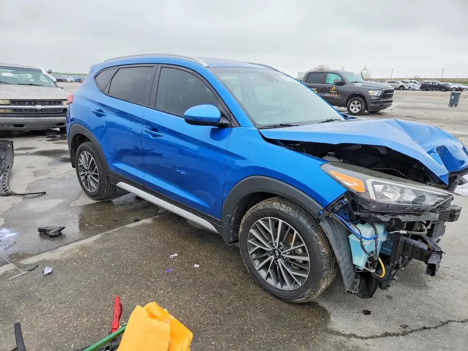 2021 HYUNDAI TUCSON SEL  