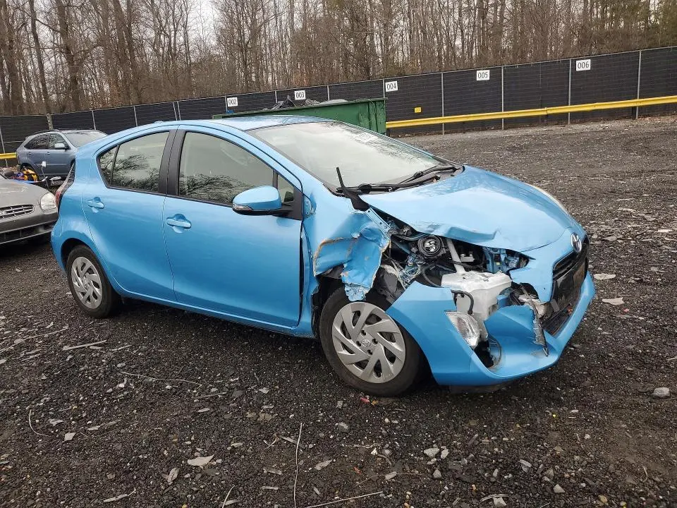 2016 TOYOTA PRIUS C TWO  