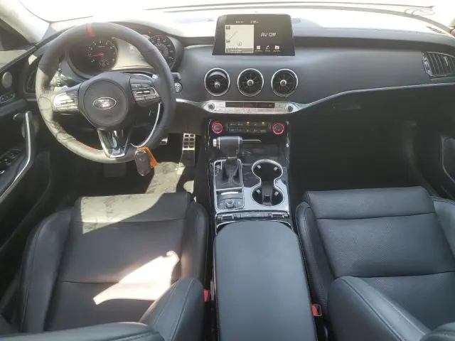 2018 KIA STINGER PREMIUM  