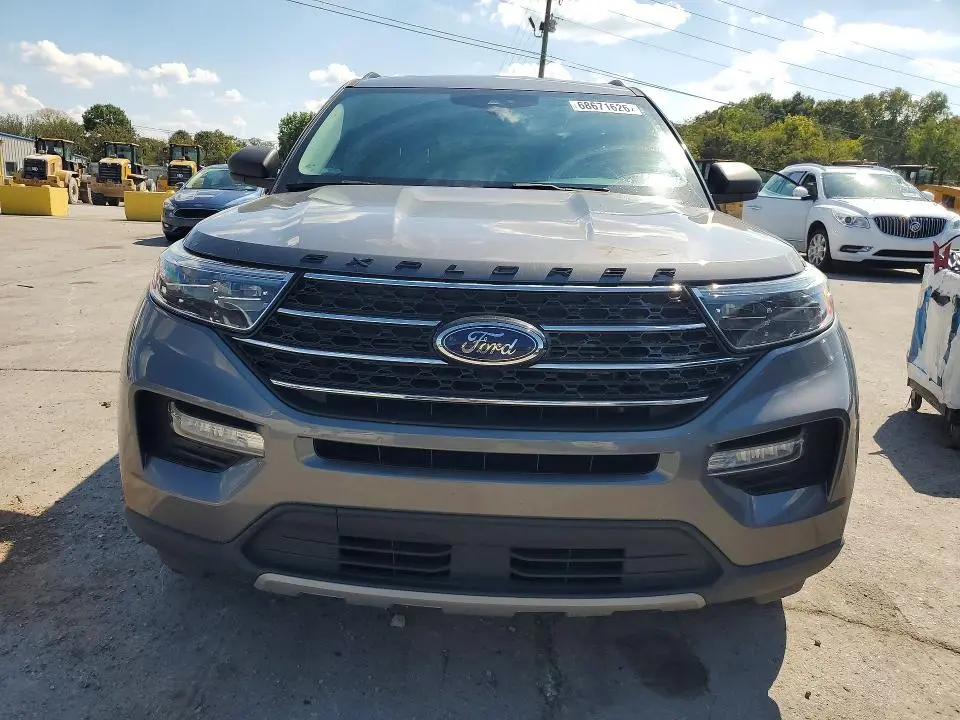 2021 FORD EXPLORER XLT  