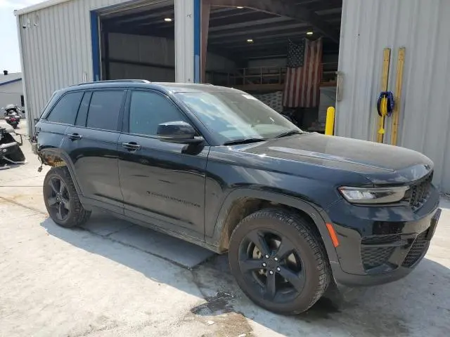 2022 JEEP GRAND CHEROKEE LAREDO  