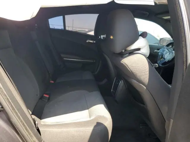 2016 DODGE CHARGER SE  