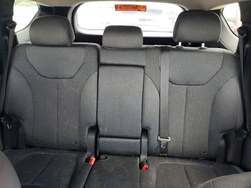 2022 HYUNDAI SANTA FE SE  